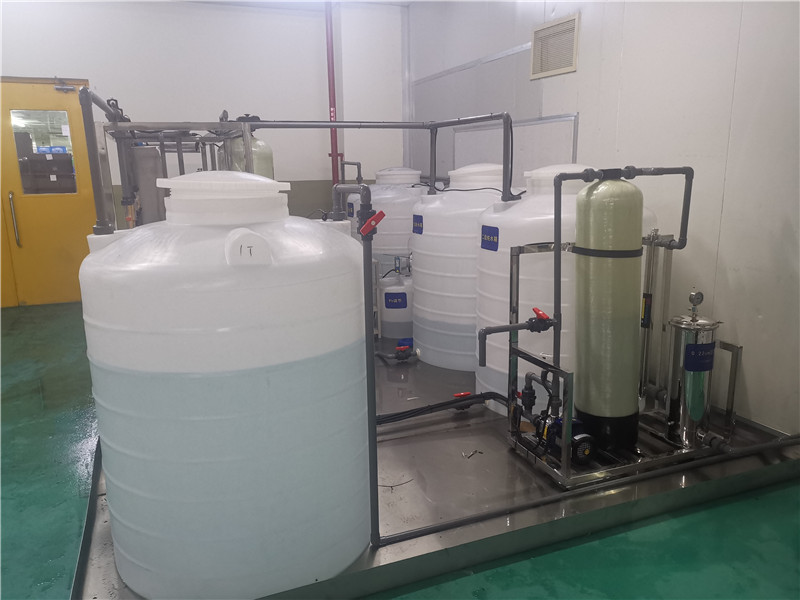 盐城纯水设备  反渗透设备  超纯水设备  纯化水设备
