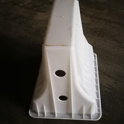连体路牙石钢模具图片-公路路牙石钢模具