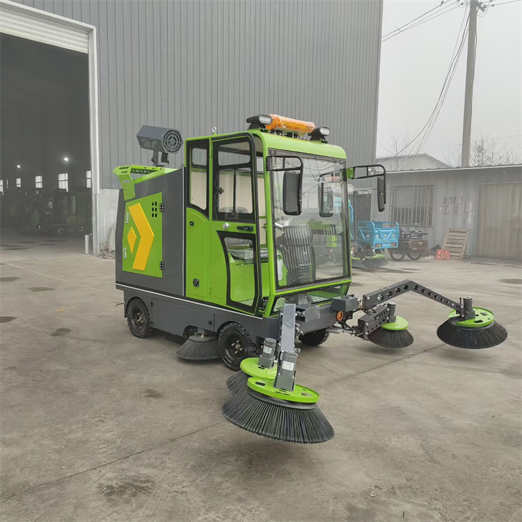 山东环保纯电动四轮7刷道路清扫车电动7刷扫地车多少钱价格表